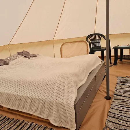 Salomon Glamping Luxusní stan Mooste