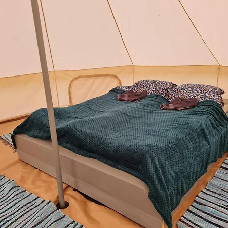 Salomon Glamping Luxusní stan Mooste