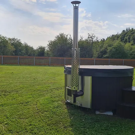 Salomon Glamping